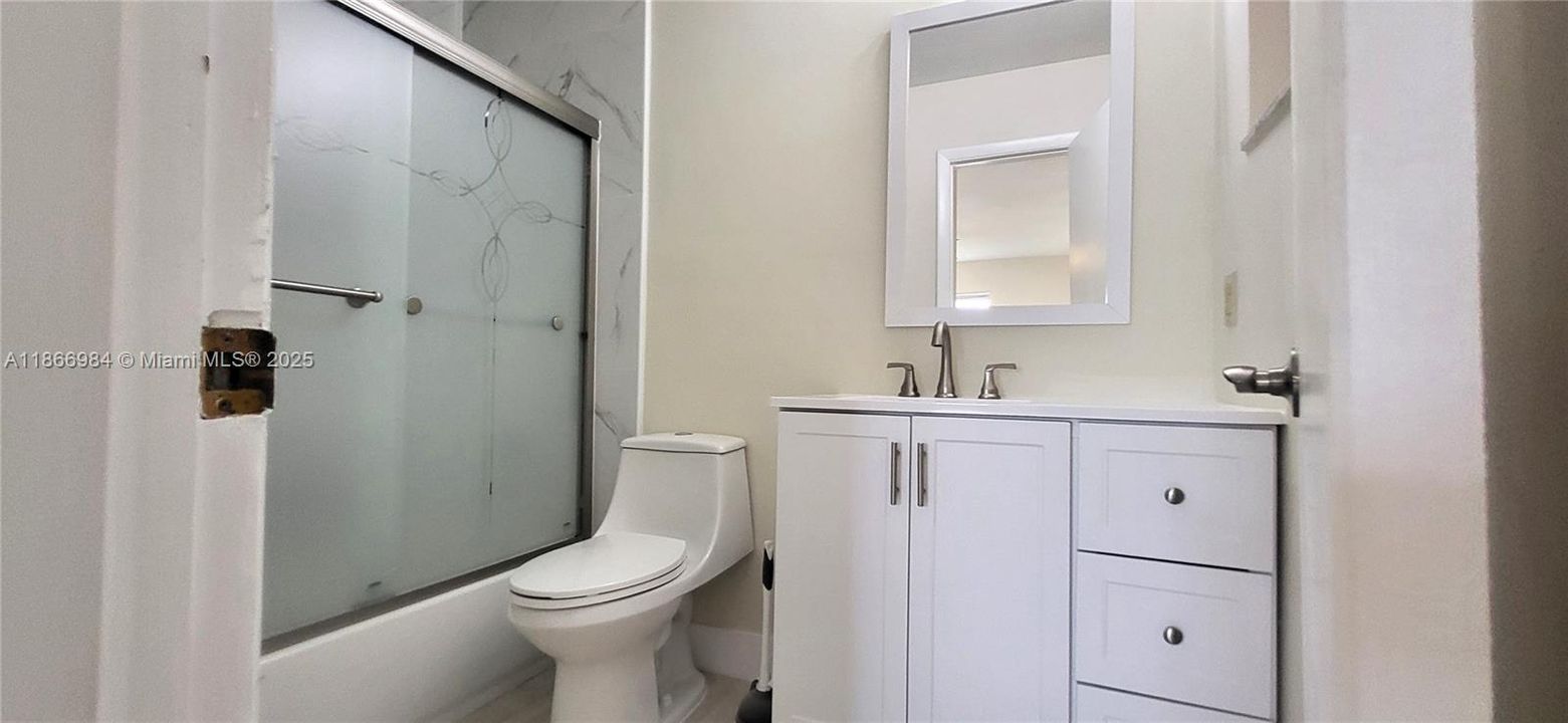 Activo con contrato: $3,500 (3 camas, 2 baños, 1392 Pies cuadrados)