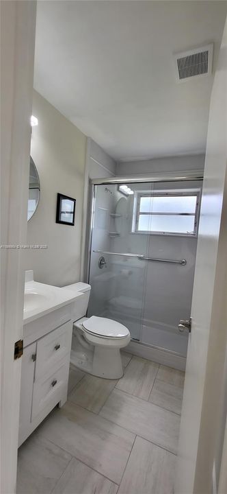 Activo con contrato: $3,500 (3 camas, 2 baños, 1392 Pies cuadrados)