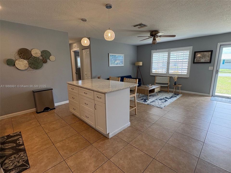 На продажу: $449,000 (3 спален, 2 ванн, 1510 Квадратных фут)