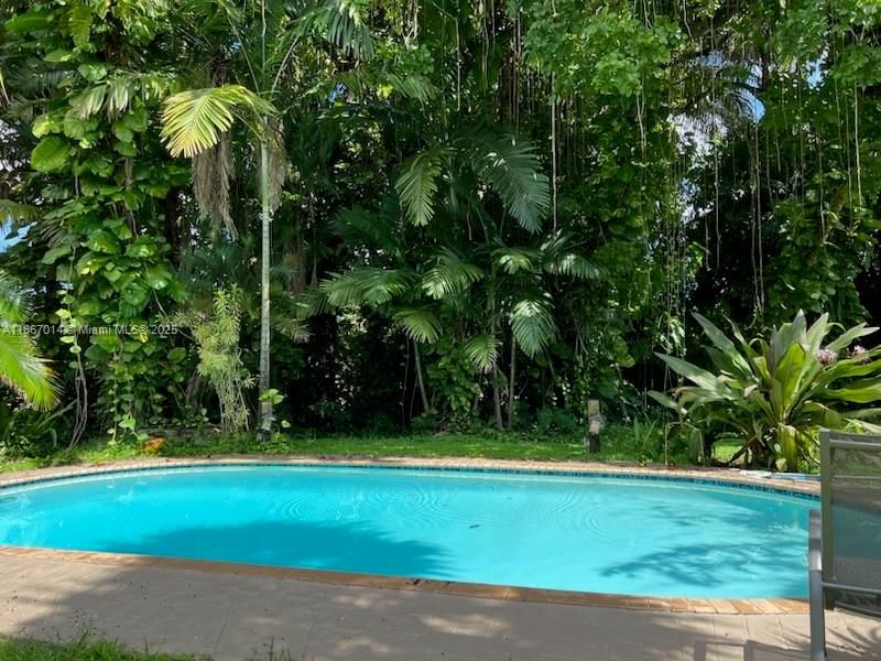 En Renta: $4,550 (4 camas, 2 baños, 3482 Pies cuadrados)