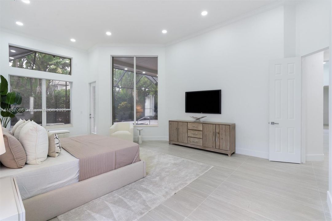 Active With Contract: $1,399,999 (5 beds, 3 baths, 3306 Square Feet)