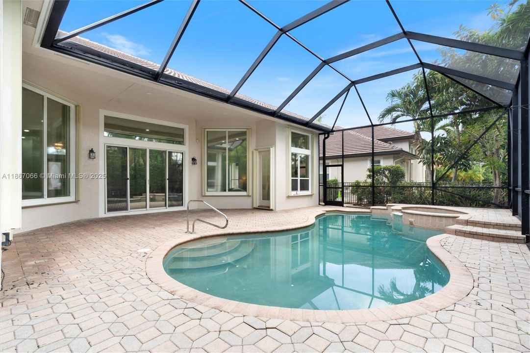 Active With Contract: $1,399,999 (5 beds, 3 baths, 3306 Square Feet)