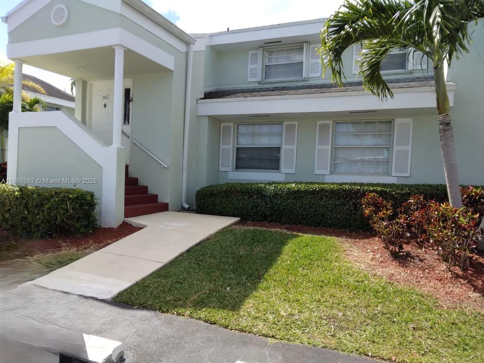 En Venta: $159,900 (1 camas, 1 baños, 830 Pies cuadrados)