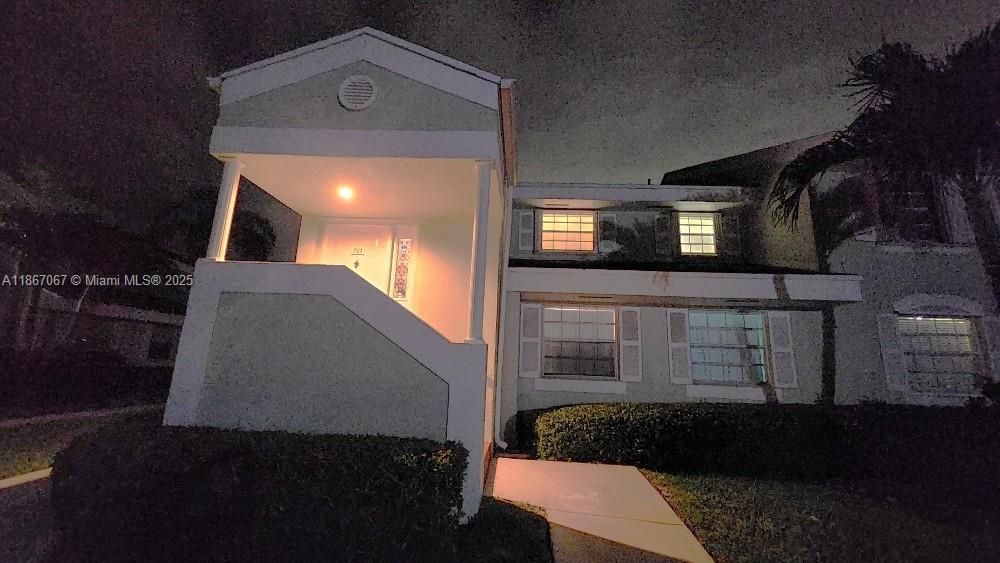 En Venta: $159,900 (1 camas, 1 baños, 830 Pies cuadrados)