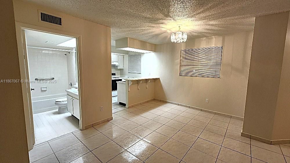 En Venta: $159,900 (1 camas, 1 baños, 830 Pies cuadrados)