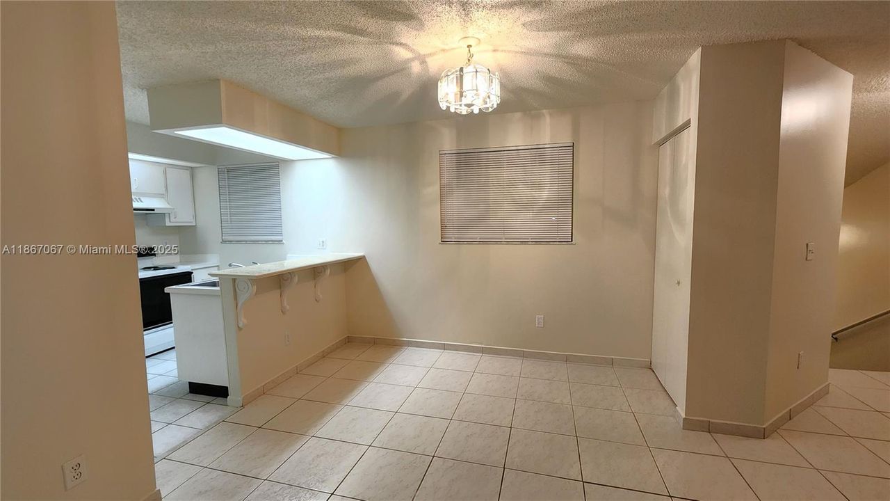 En Venta: $159,900 (1 camas, 1 baños, 830 Pies cuadrados)