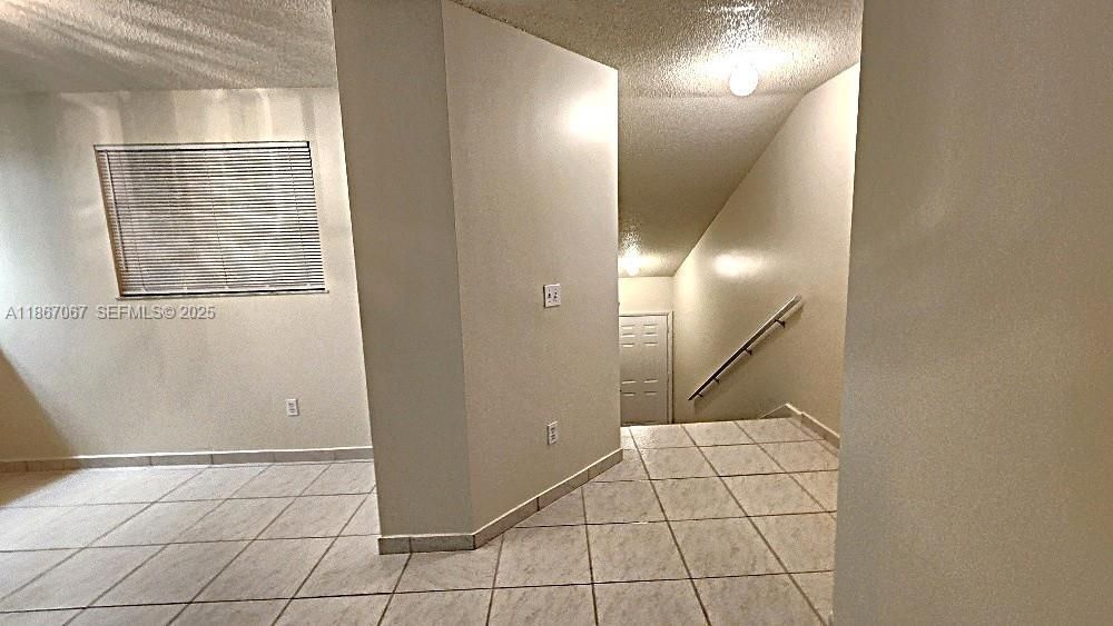 En Venta: $159,900 (1 camas, 1 baños, 830 Pies cuadrados)