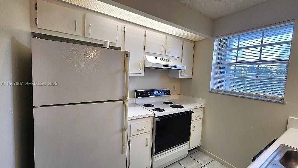 En Venta: $159,900 (1 camas, 1 baños, 830 Pies cuadrados)