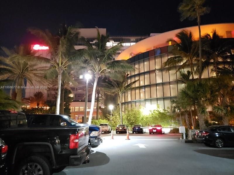 合同活跃: $339,000 (0 贝兹, 1 浴室, 600 平方英尺)