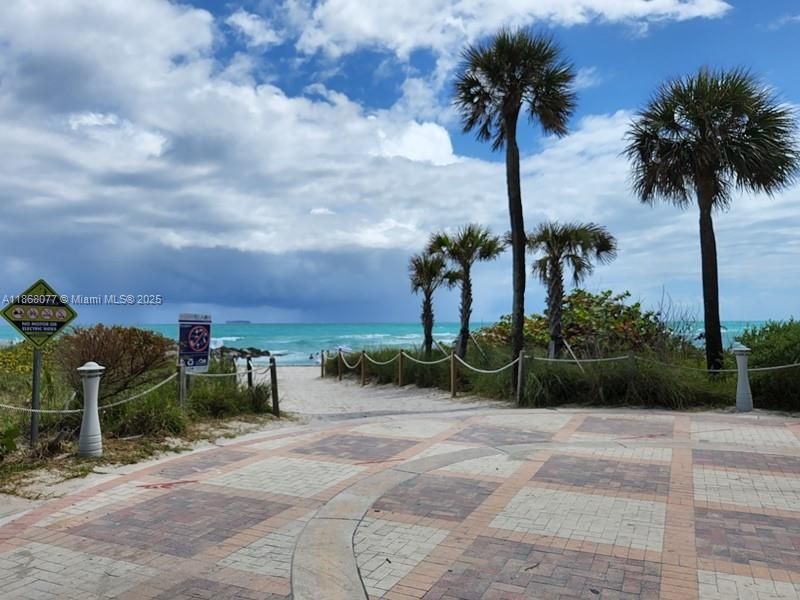 合同活跃: $339,000 (0 贝兹, 1 浴室, 600 平方英尺)