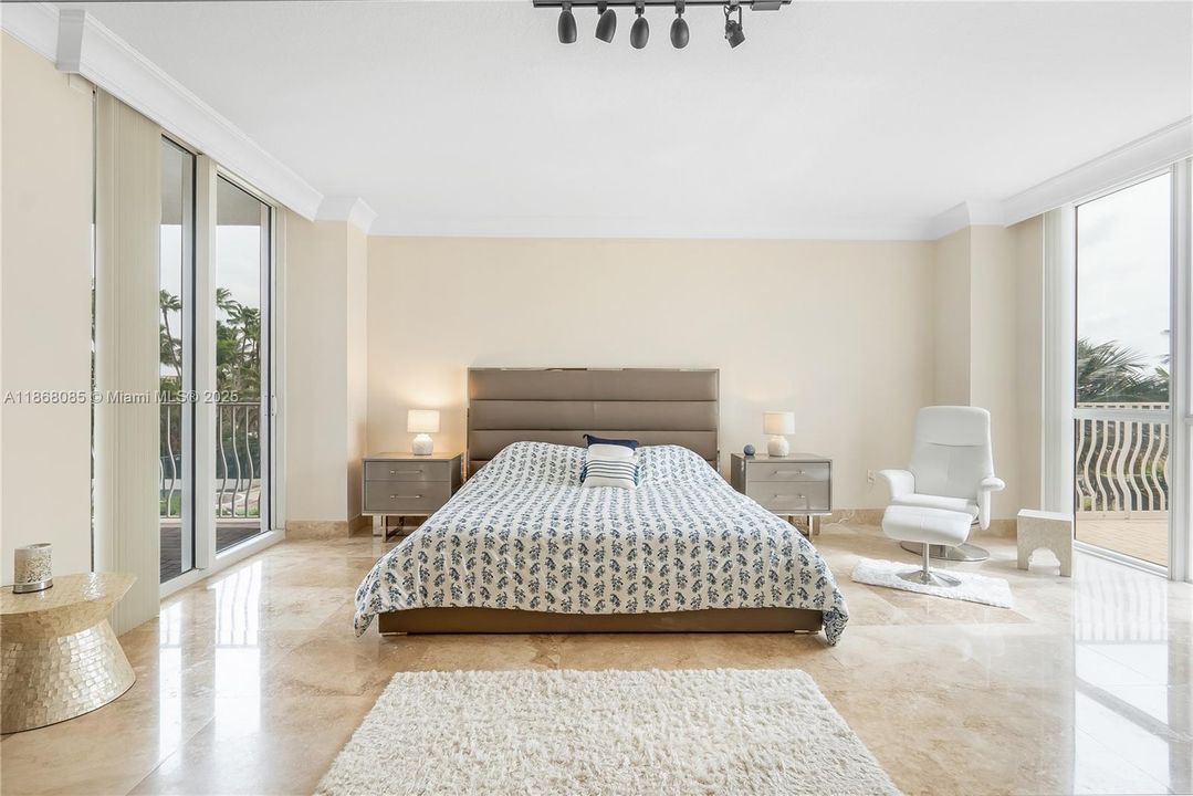 En Renta: $13,000 (3 camas, 3 baños, 4003 Pies cuadrados)