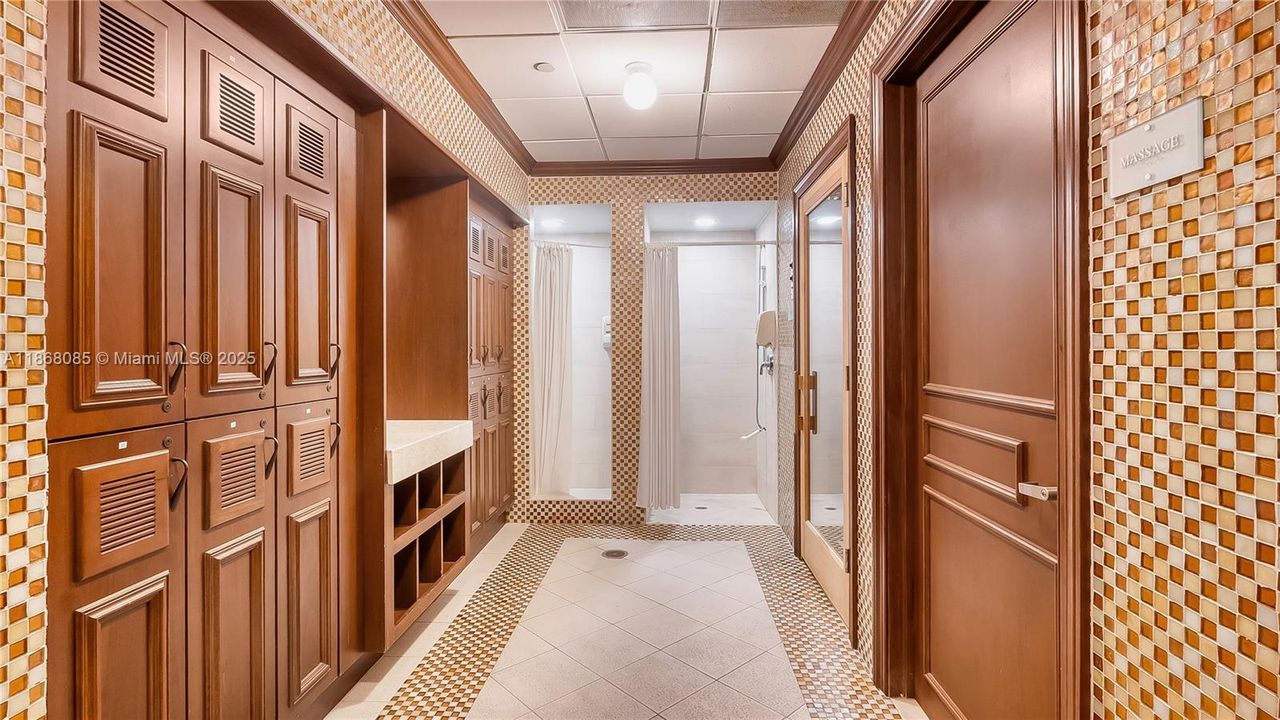 En Renta: $13,000 (3 camas, 3 baños, 4003 Pies cuadrados)