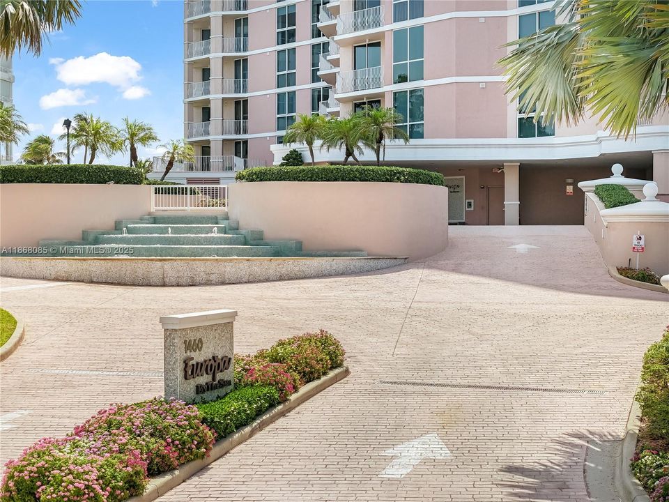 En Renta: $13,000 (3 camas, 3 baños, 4003 Pies cuadrados)