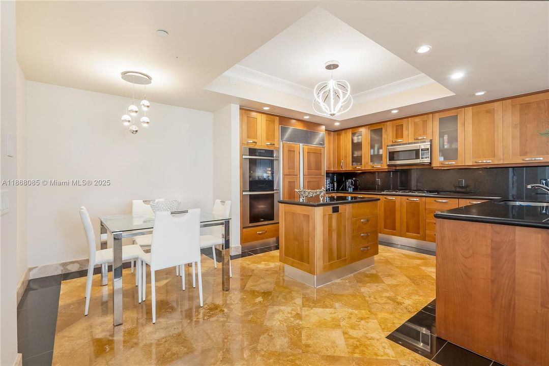 En Renta: $13,000 (3 camas, 3 baños, 4003 Pies cuadrados)