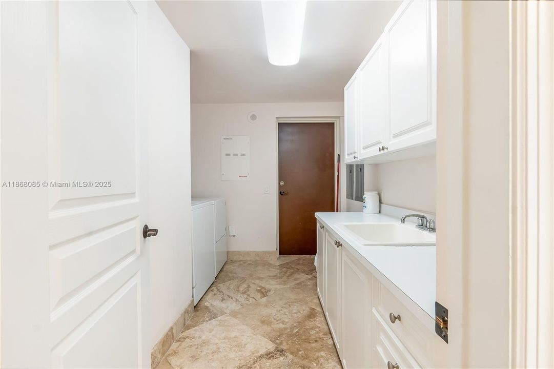 En Renta: $13,000 (3 camas, 3 baños, 4003 Pies cuadrados)