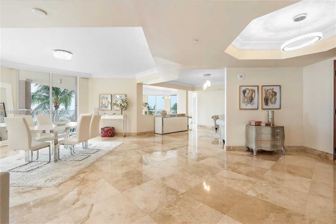 En Renta: $13,000 (3 camas, 3 baños, 4003 Pies cuadrados)