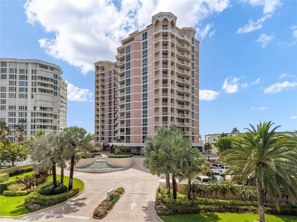 En Renta: $13,000 (3 camas, 3 baños, 4003 Pies cuadrados)