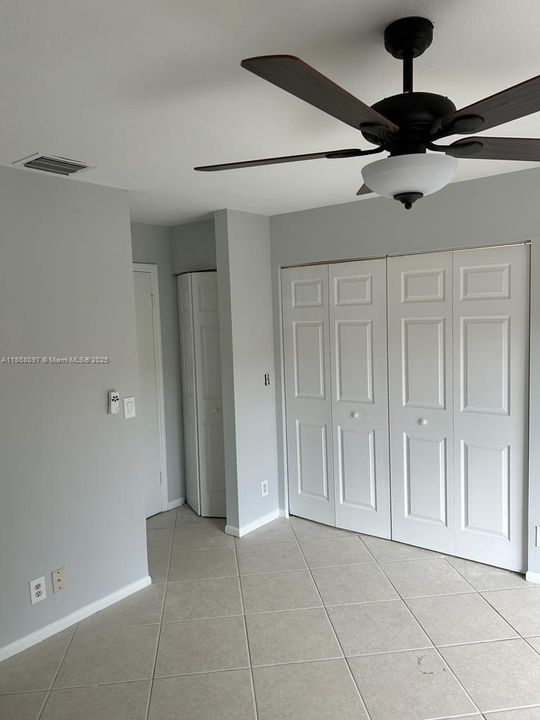 Recientemente alquilado: $3,000 (3 camas, 3 baños, 1040 Pies cuadrados)