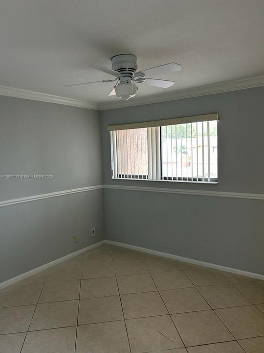 Recientemente alquilado: $3,000 (3 camas, 3 baños, 1040 Pies cuadrados)