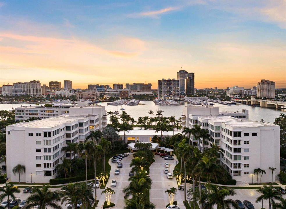 90- Palm Beach Towers Unit A212-91