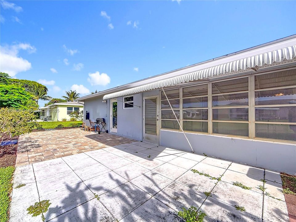 Activo con contrato: $120,000 (1 camas, 1 baños, 954 Pies cuadrados)