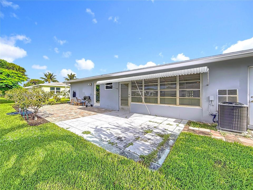 Activo con contrato: $120,000 (1 camas, 1 baños, 954 Pies cuadrados)