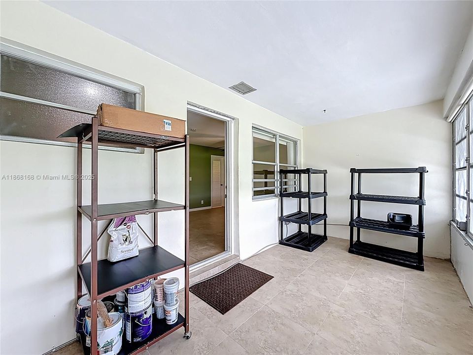 Activo con contrato: $120,000 (1 camas, 1 baños, 954 Pies cuadrados)