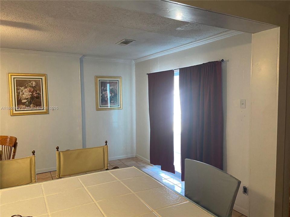 На продажу: $180,000 (4 спален, 3 ванн, 0 Квадратных фут)