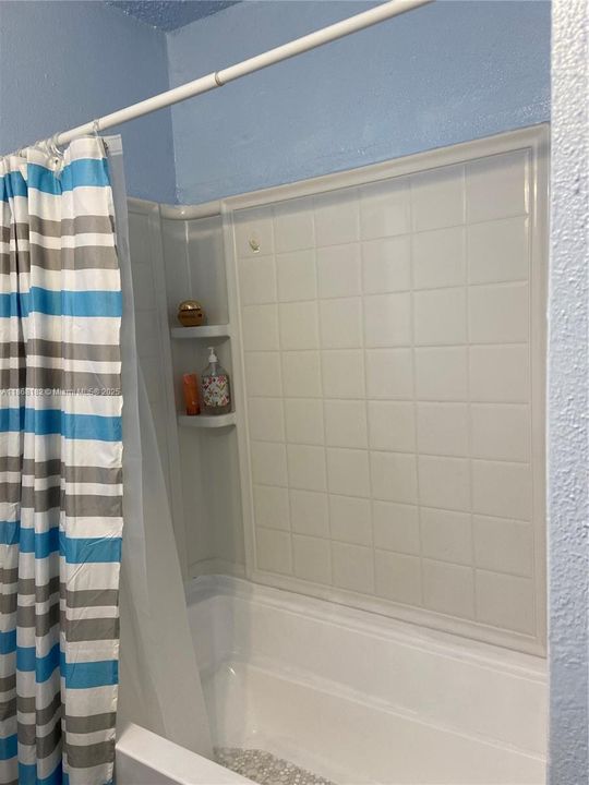 На продажу: $180,000 (4 спален, 3 ванн, 0 Квадратных фут)