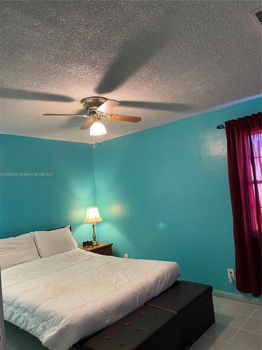 На продажу: $180,000 (4 спален, 3 ванн, 0 Квадратных фут)