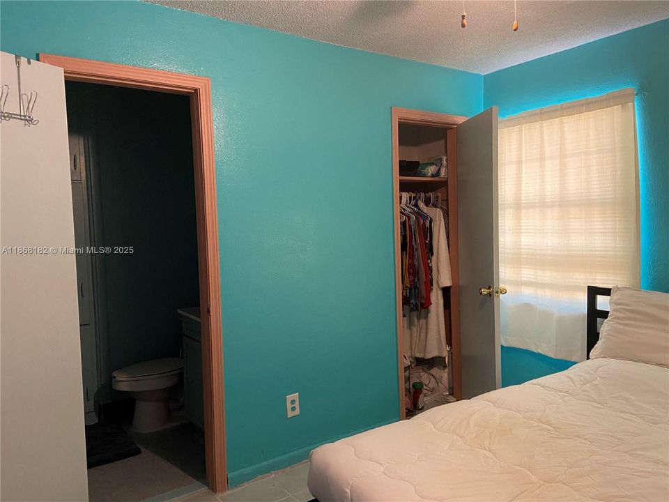 На продажу: $180,000 (4 спален, 3 ванн, 0 Квадратных фут)