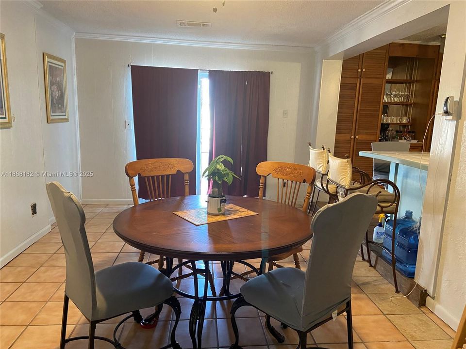 На продажу: $180,000 (4 спален, 3 ванн, 0 Квадратных фут)