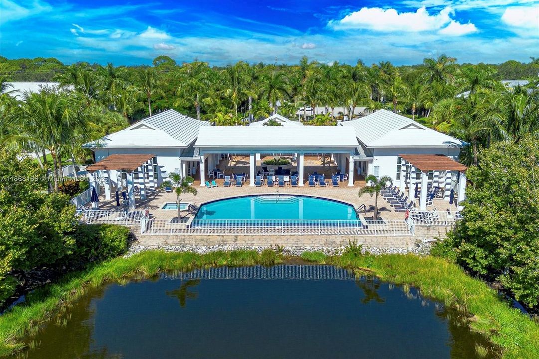 最近售出: $639,999 (3 贝兹, 2 浴室, 2154 平方英尺)