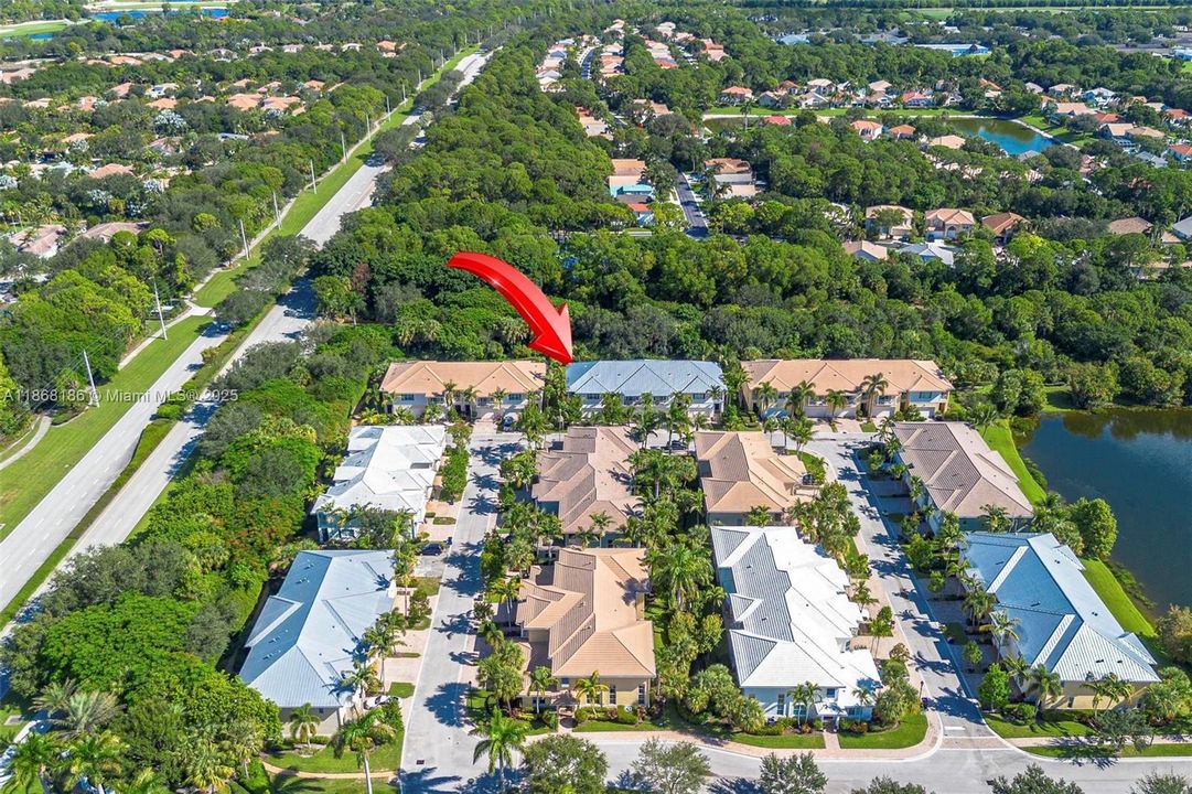 最近售出: $639,999 (3 贝兹, 2 浴室, 2154 平方英尺)