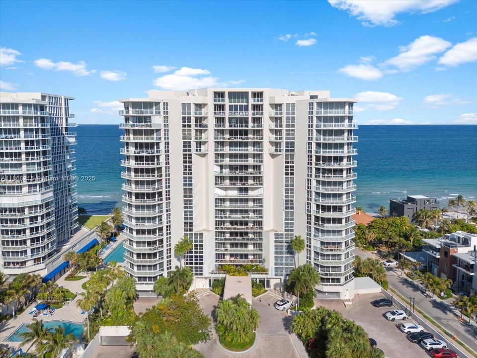 For Sale: $1,099,000 (2 beds, 2 baths, 1800 Square Feet)