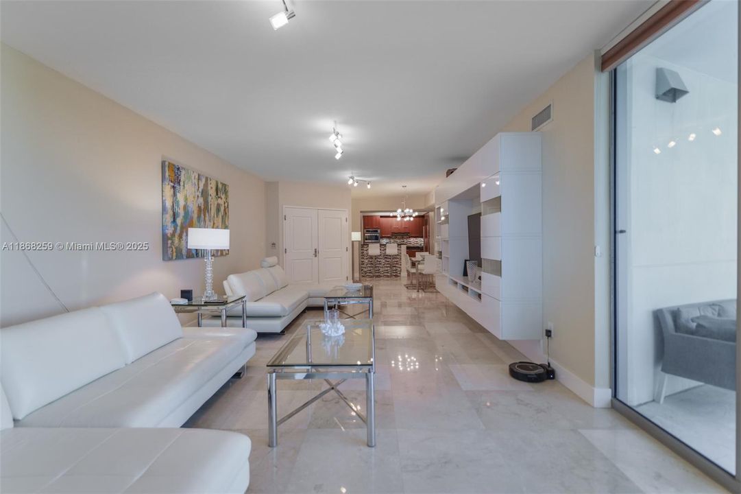 For Sale: $1,139,000 (2 beds, 2 baths, 1733 Square Feet)