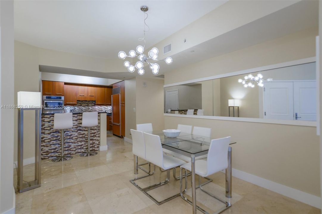 For Sale: $1,139,000 (2 beds, 2 baths, 1733 Square Feet)