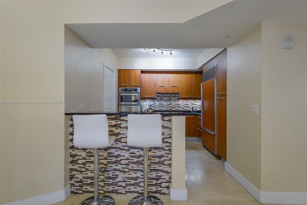 For Sale: $1,139,000 (2 beds, 2 baths, 1733 Square Feet)