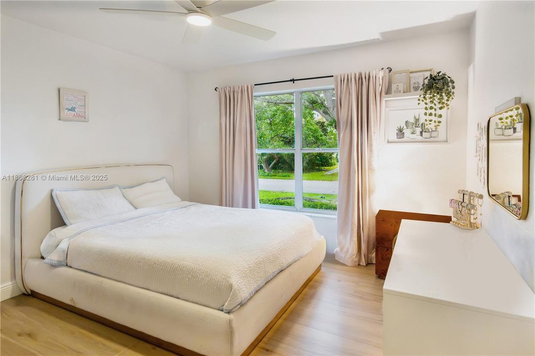 En Renta: $8,750 (4 camas, 3 baños, 2813 Pies cuadrados)