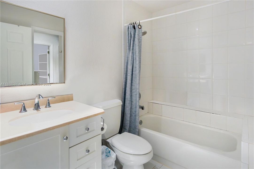 En Renta: $8,750 (4 camas, 3 baños, 2813 Pies cuadrados)