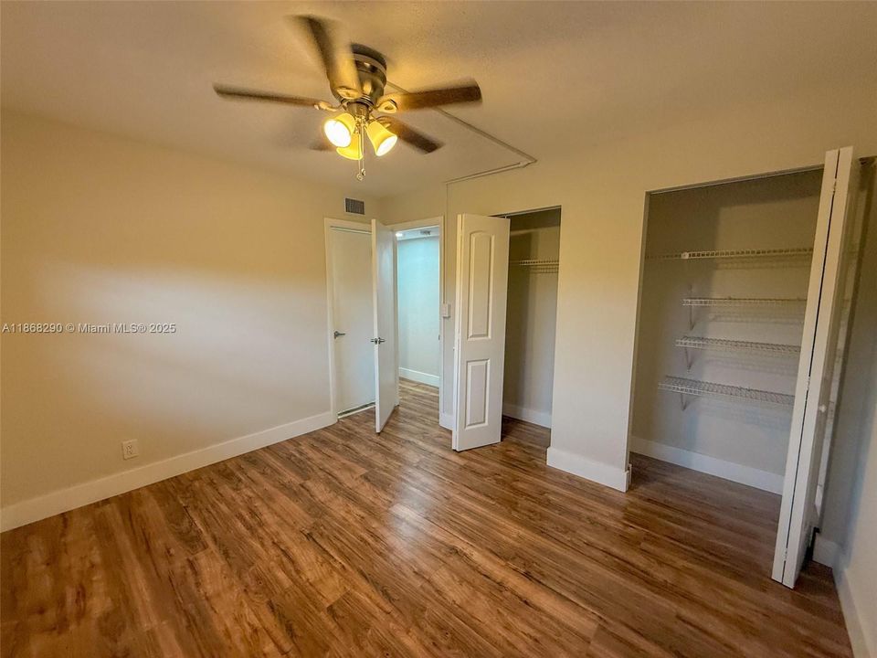 Recently Rented: $2,195 (2 beds, 2 baths, 979 Square Feet)