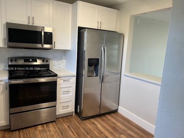 Recently Rented: $2,195 (2 beds, 2 baths, 979 Square Feet)