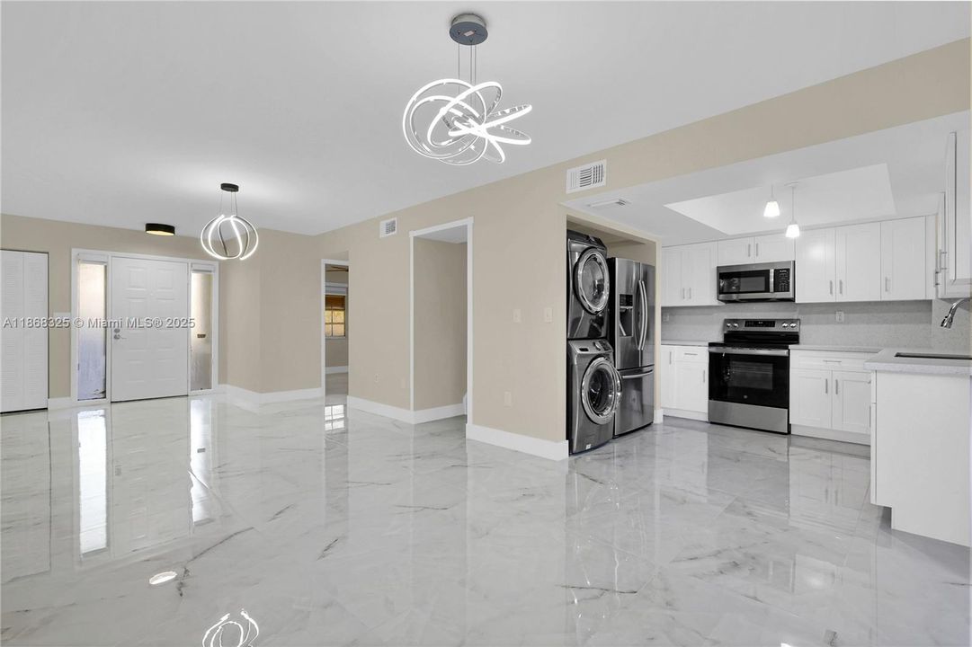 En Venta: $479,000 (3 camas, 3 baños, 1459 Pies cuadrados)