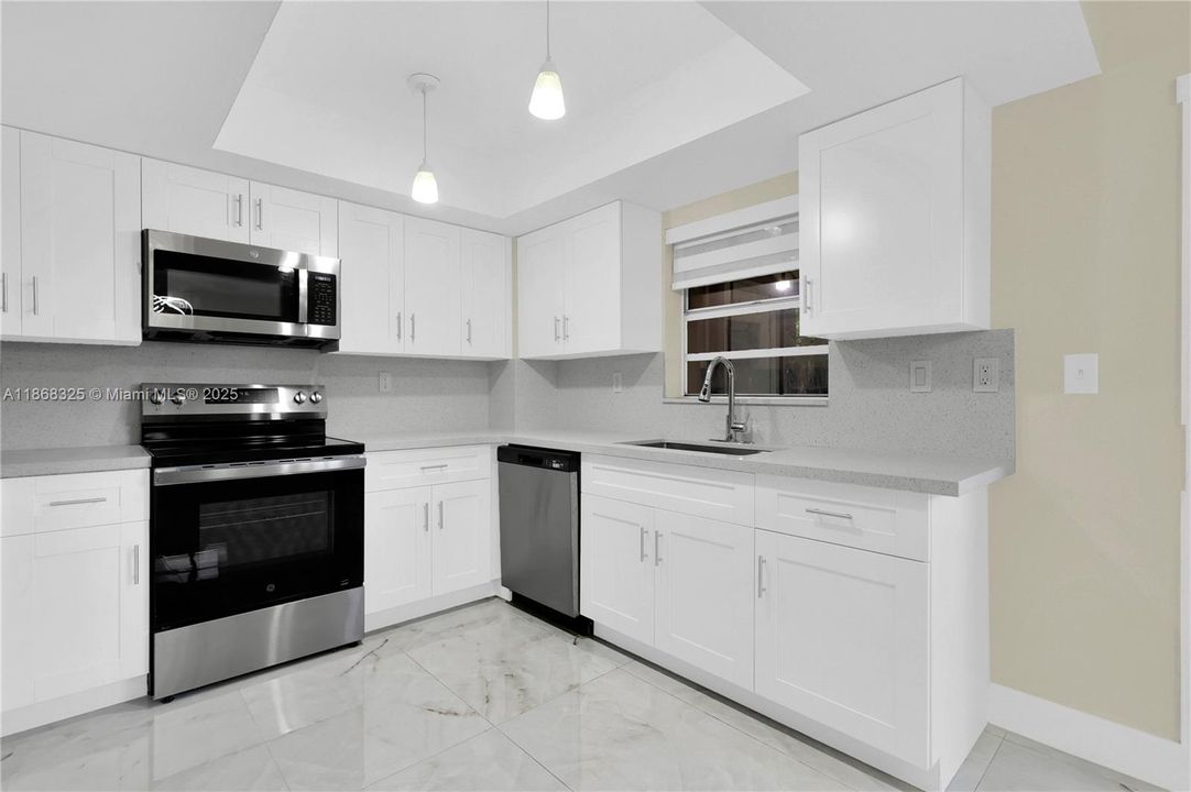 En Venta: $479,000 (3 camas, 3 baños, 1459 Pies cuadrados)