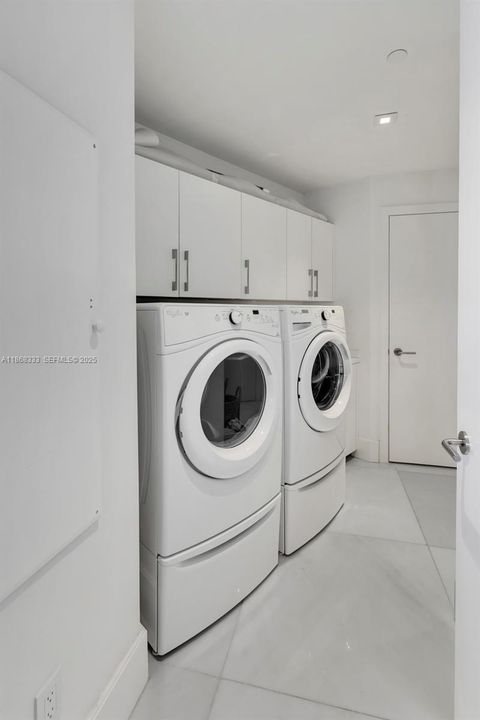 For Sale: $4,990,000 (4 beds, 4 baths, 3171 Square Feet)