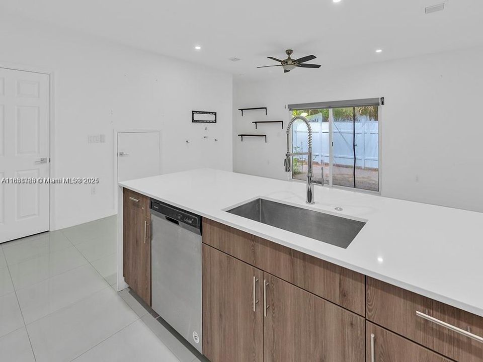 En Renta: $3,600 (3 camas, 2 baños, 1391 Pies cuadrados)