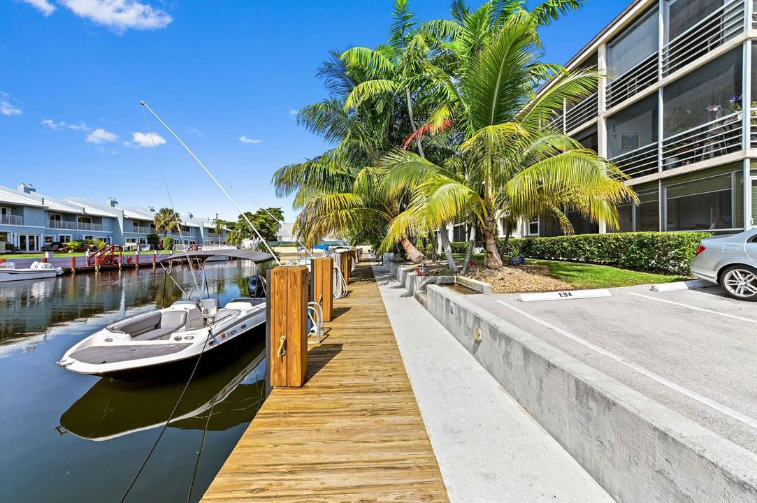 29 Dock 01