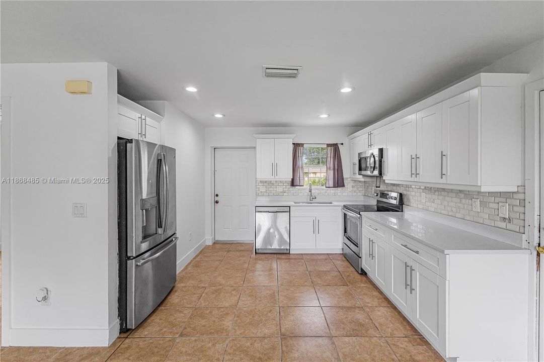 For Rent: $2,500 (3 beds, 2 baths, 0 Square Feet)