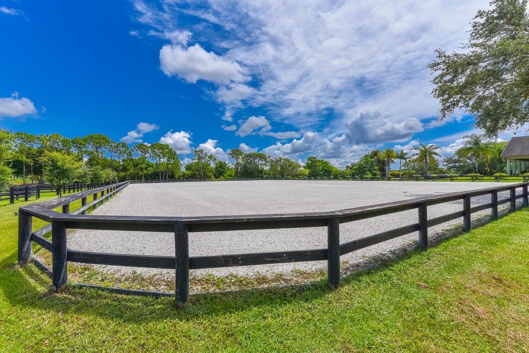 2780 Skipiks Way Wellington FL-large-007