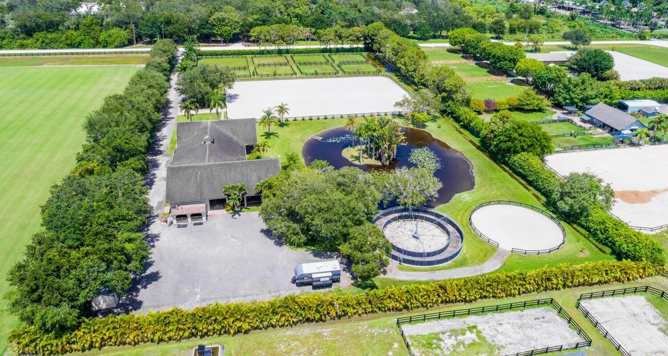 2780 Skipiks Way Wellington FL-large-039